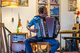 el Mar #2. Elmar Büeler, Akkordeon. 11. Sotöönz-Stobete. G7, Güterstrasse 7, Luzern
