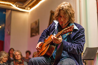 Ro Lee Sommer #5. Roland Sommer, Slide-Gitarre. 12. Sotöönz-Stobete. G7, Güterstrasse 7, Luzern